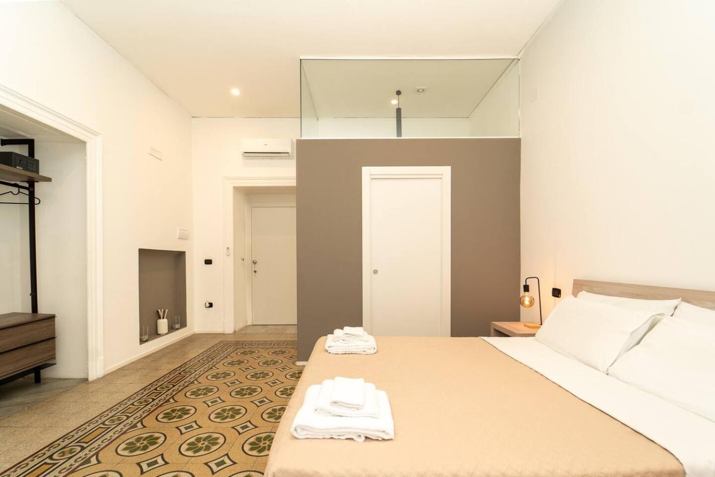 נאפולי La Piazza Suite מראה חיצוני תמונה