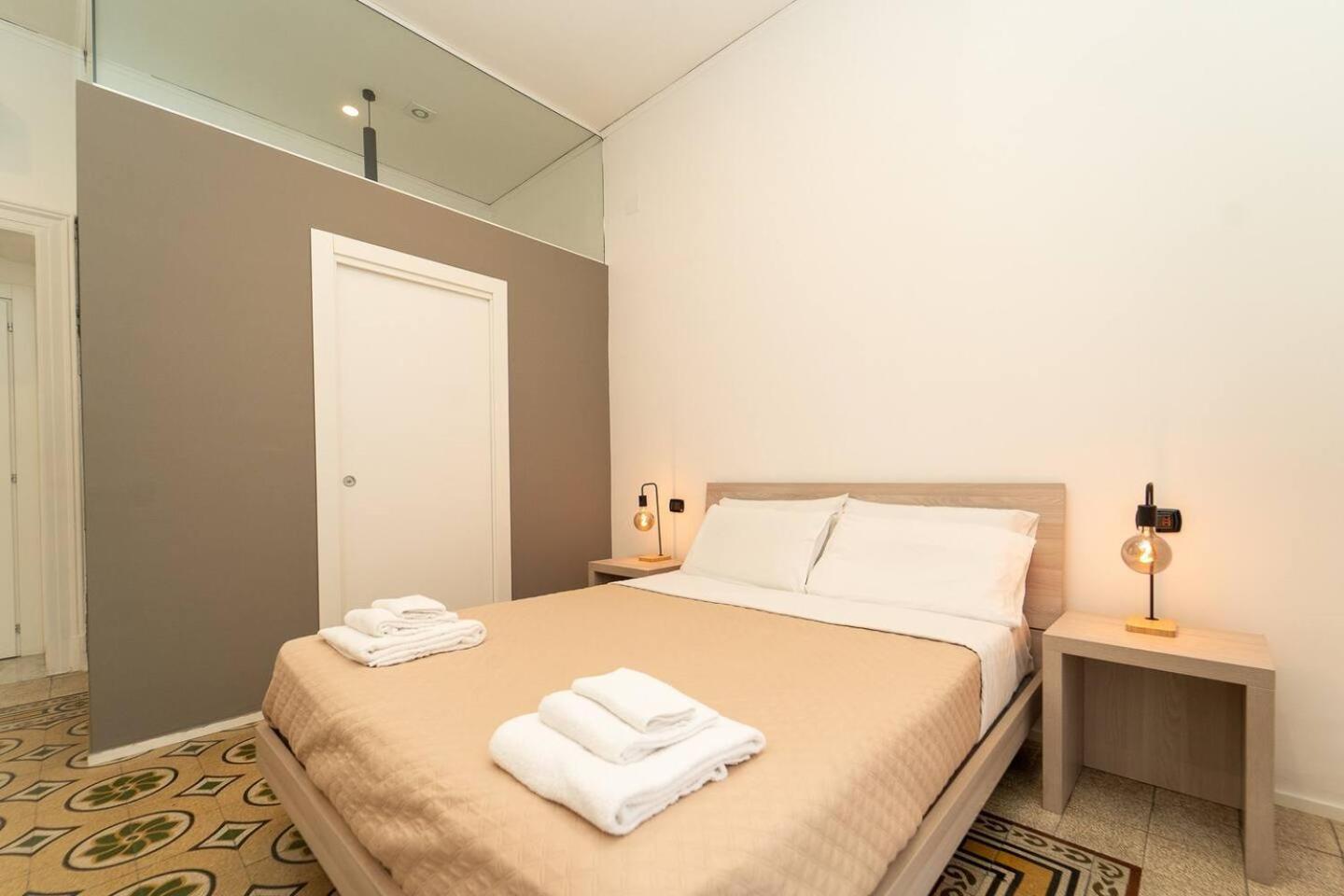 נאפולי La Piazza Suite מראה חיצוני תמונה