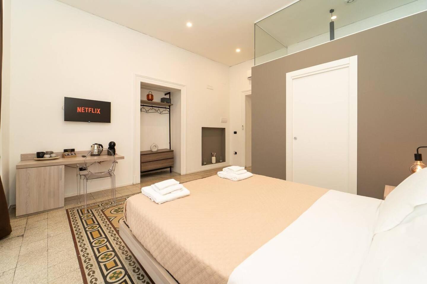 נאפולי La Piazza Suite מראה חיצוני תמונה