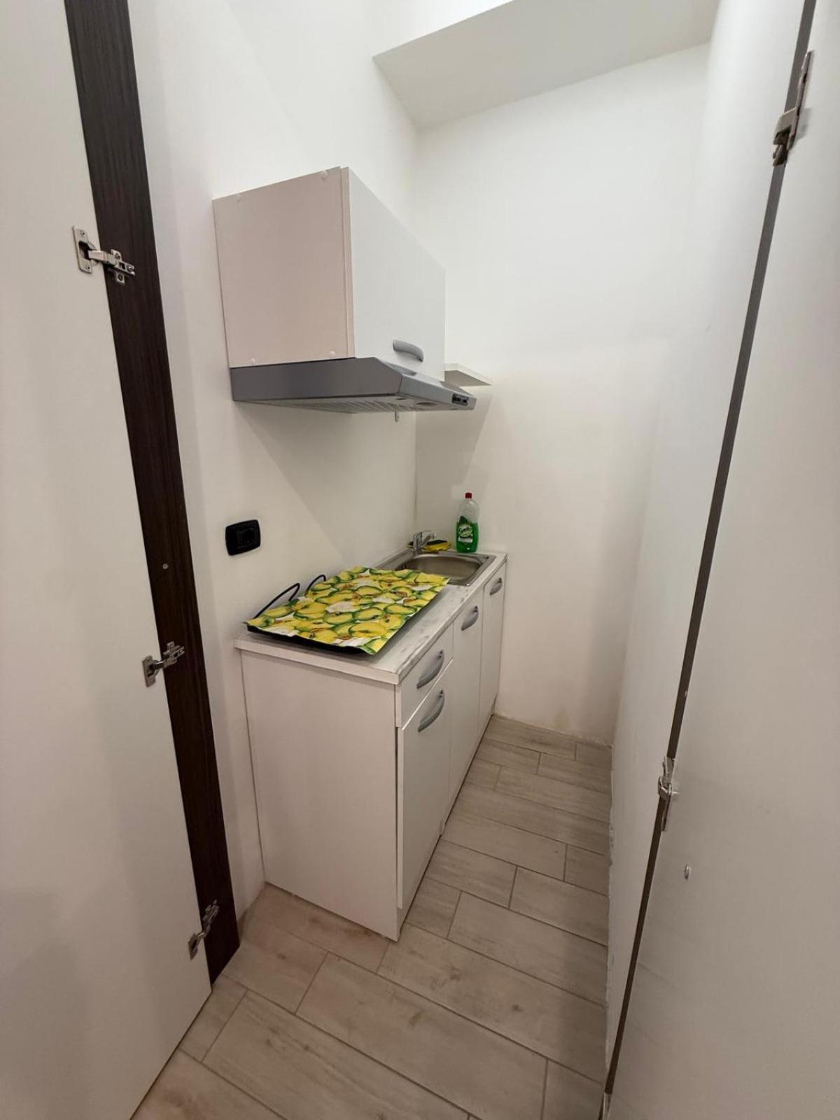 נאפולי La Piazza Suite מראה חיצוני תמונה
