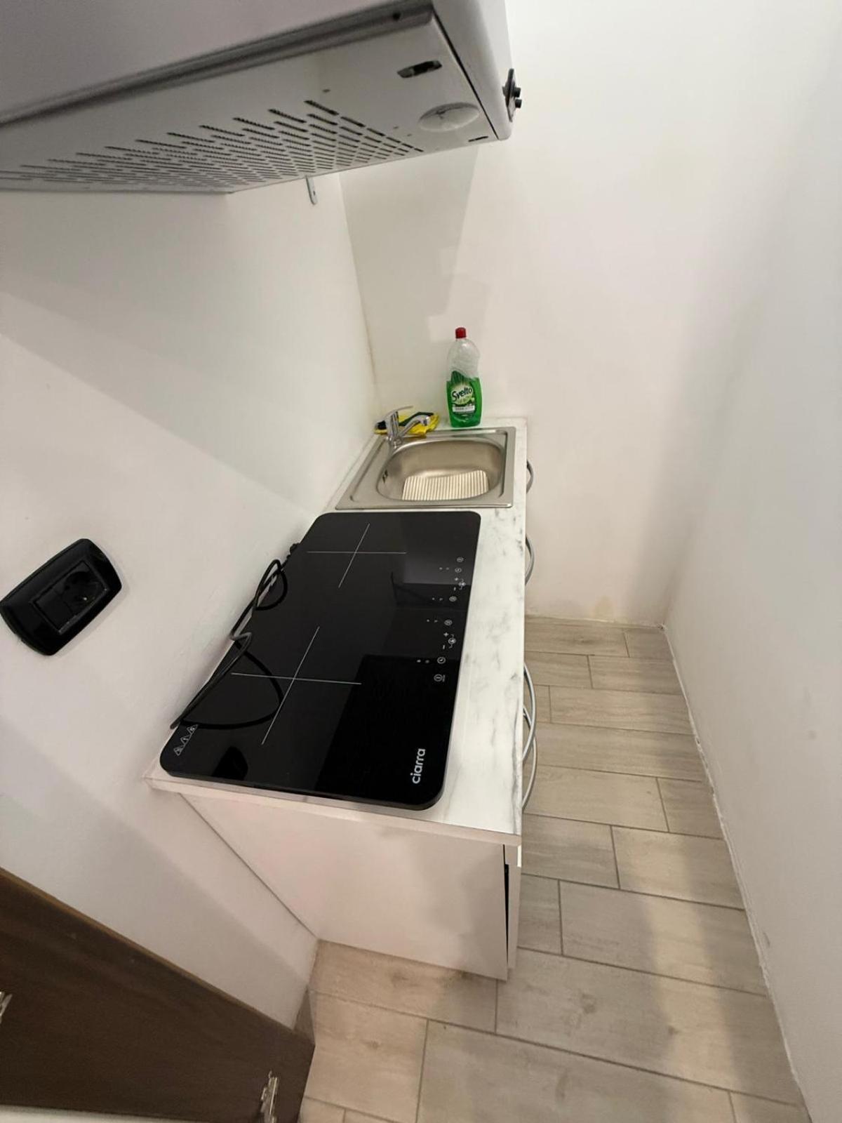 נאפולי La Piazza Suite מראה חיצוני תמונה